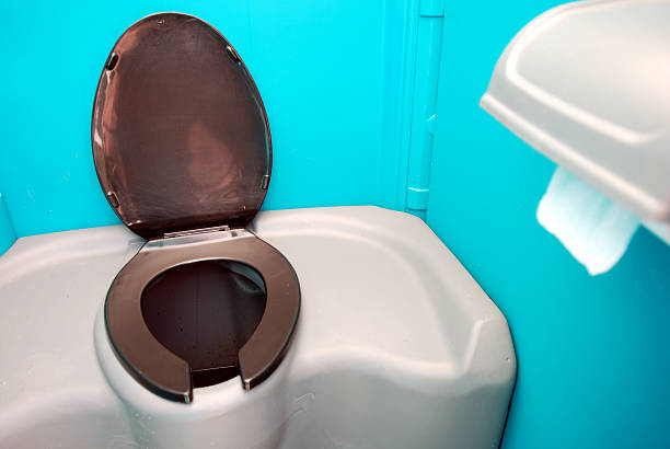 Best Emergency porta potty rental  in Meadow Oaks, FL