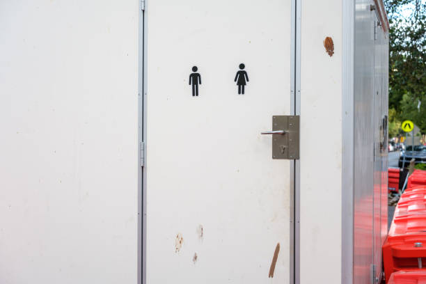 Best Portable bathroom rental  in Meadow Oaks, FL