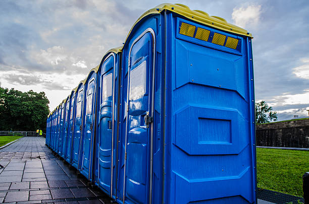 Best Porta potty rental near me  in Meadow Oaks, FL